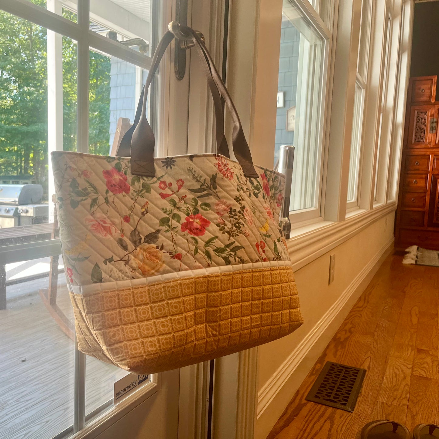 Emporium Tote - Honeycomb Garden