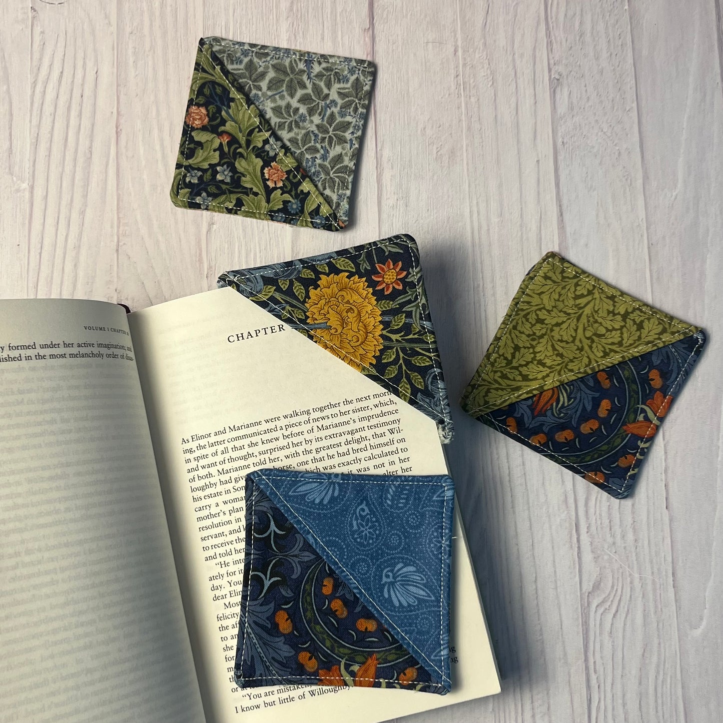 Bookmark Corners - set of 4 - Scrappy Blue Victoria
