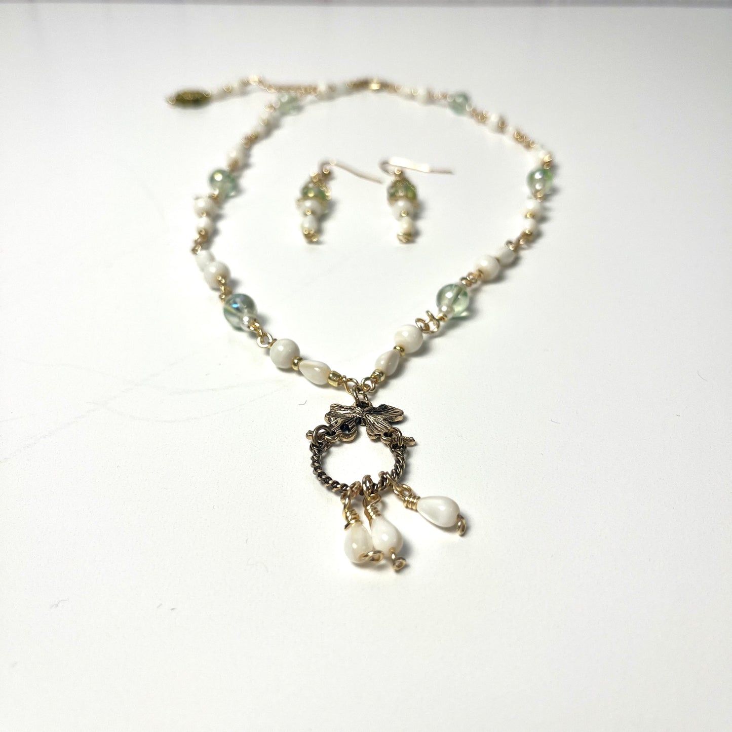 Anne Boleyn Green and Seashell Necklace and Earring set