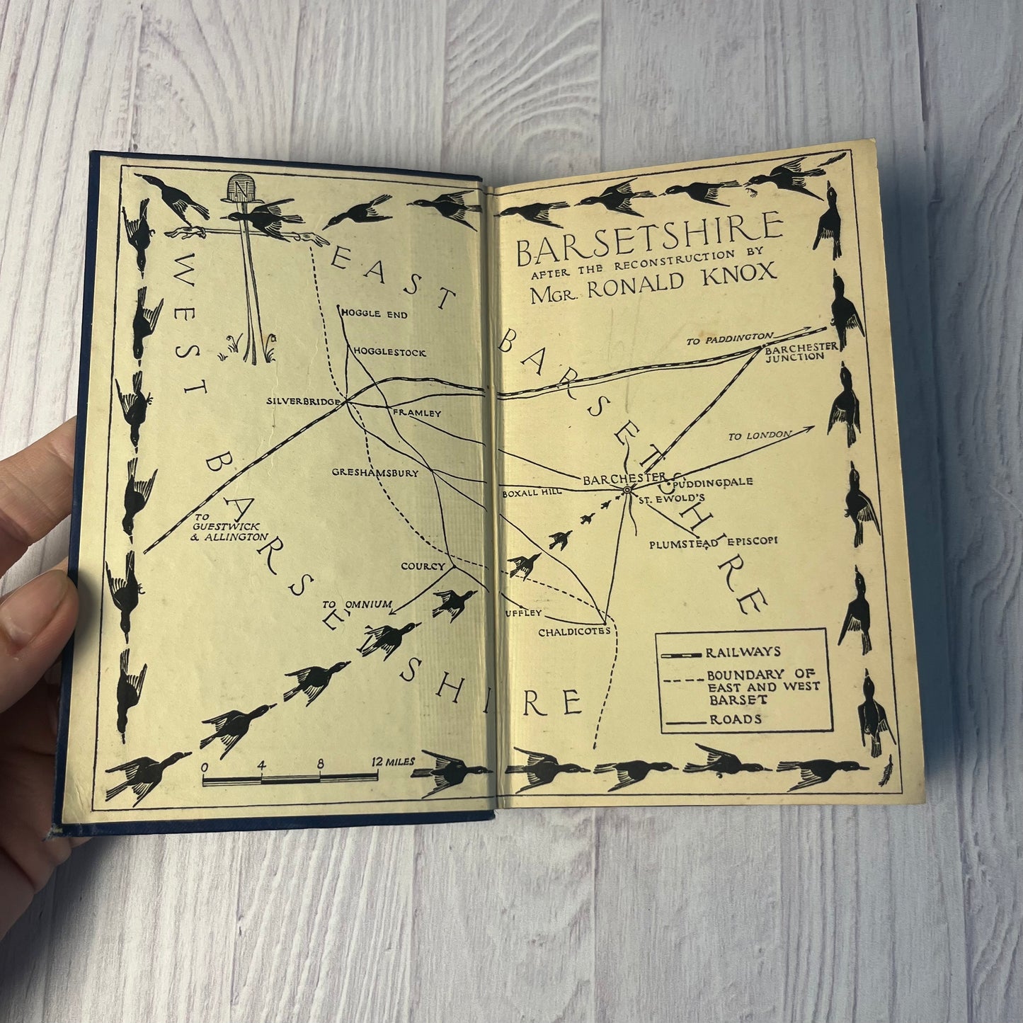 Barchester Towers – Anthony Trollope (1942 Hardcover, Oxford University Press)